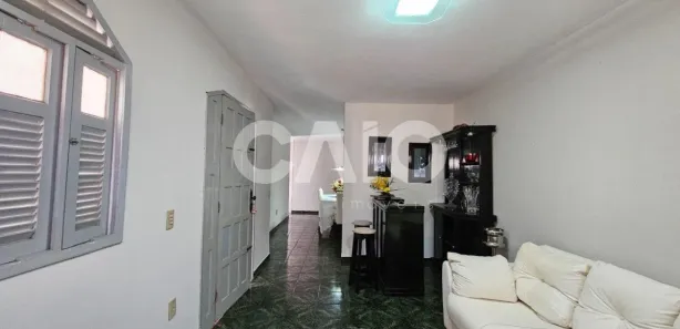 Casa com 3 Quartos à venda, 209m² no Candelária, Natal