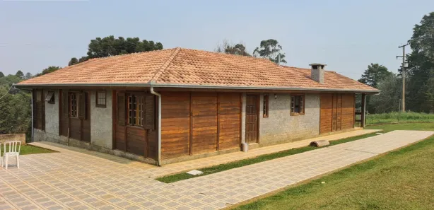 Fazenda / Sítio / Chácara com 3 Quartos à venda, 121000m² no Centro, Araucária
