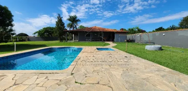 Fazenda / Sítio / Chácara com 3 Quartos à venda, 275m² no Campo do Meio, Araçoiaba da Serra