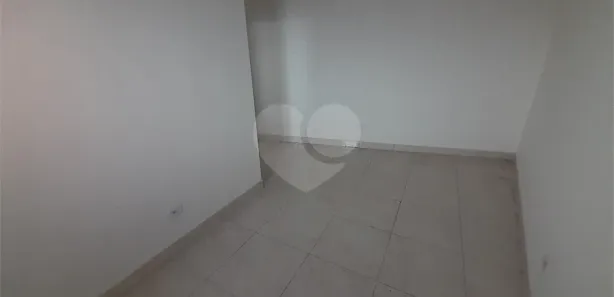Casa de Vila com 1 Quarto para alugar, 40m² no Jardim Pazini, Taboão da Serra