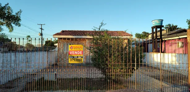 Casa com 2 Quartos à venda, 80m² no Niterói, Canoas