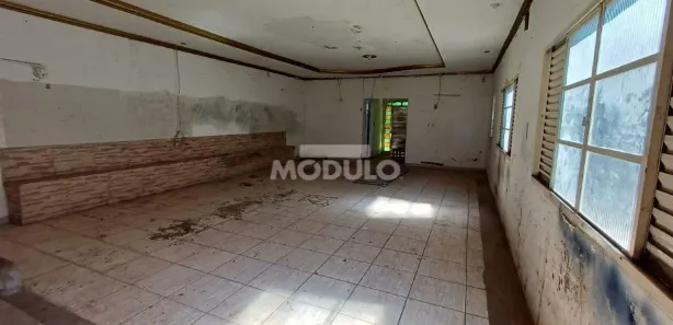 Galpão / Depósito / Armazém à venda, 190m² no Daniel Fonseca, Uberlândia