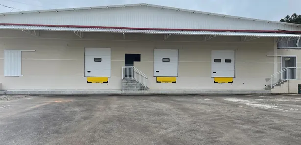Galpão / Depósito / Armazém à venda, 3000m² no Campina, São José dos Pinhais