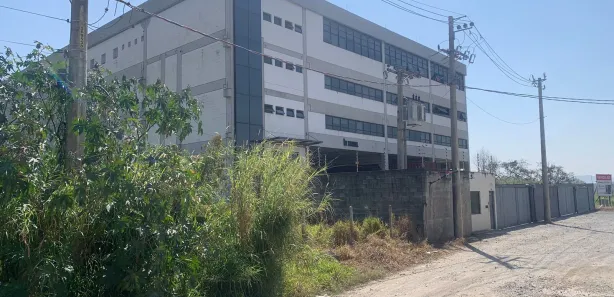 Galpão / Depósito / Armazém à venda, 5537m² no Centro, Araçariguama