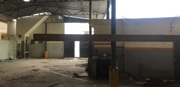 Galpão / Depósito / Armazém para alugar, 600m² no Centro, Cabo Frio