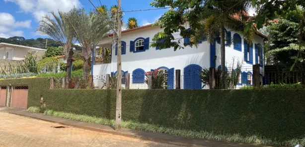 Casa de Condomínio com 6 Quartos à venda, 305m² no Inconfidência, Viçosa