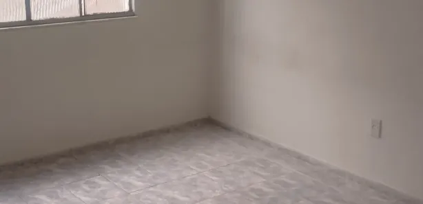 Casa de Vila com 2 Quartos para alugar, 50m² no Coelho da Rocha, São João de Meriti