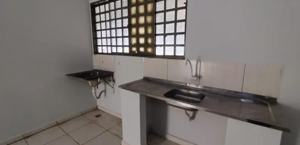 Kitnet com 1 Quarto para alugar, 10m² no Jardim Nhanhá, Campo Grande