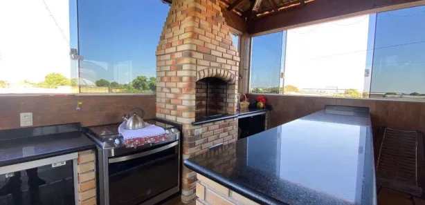 Sobrado com 3 Quartos para venda ou aluguel, 288m² no Planalto, Araçatuba