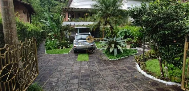 Casa de Condomínio com 4 Quartos à venda, 1800m² no Monte Oliveti, Guapimirim