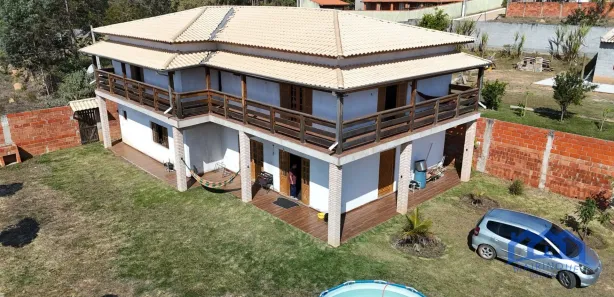 Fazenda / Sítio / Chácara com 3 Quartos à venda, 1000m² no , Mairinque