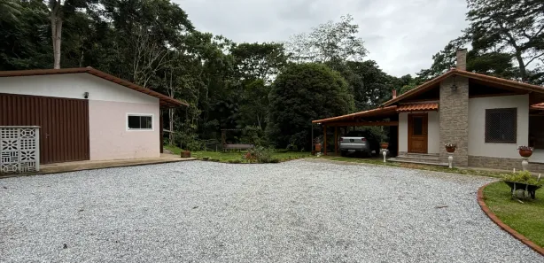 Fazenda / Sítio / Chácara com 3 Quartos à venda, 30000m² no Amparo, Nova Friburgo