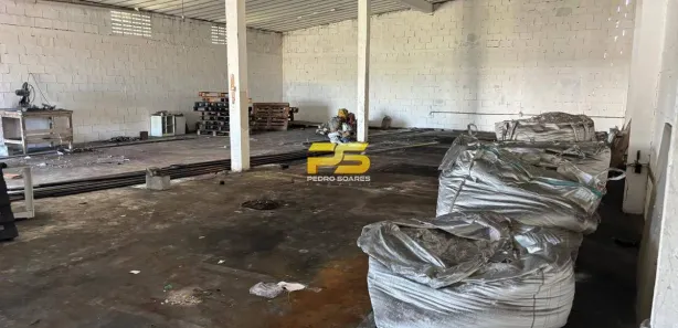 Galpão / Depósito / Armazém à venda, 439m² no Portal do Poço, Cabedelo