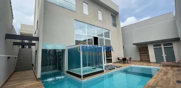 Casa de Condomínio com 4 Quartos à venda, 500m² no Região dos Lagos, Brasília