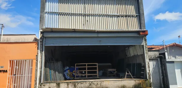 Galpão / Depósito / Armazém para venda ou aluguel, 300m² no São Francisco, São Luís
