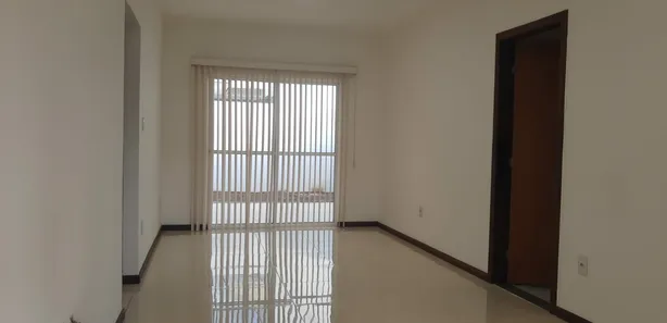 Casa com 3 Quartos para alugar, 70m² no SIM, Feira de Santana