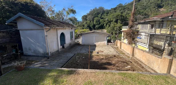 Casa com 3 Quartos à venda, 184m² no Castelanea, Petrópolis