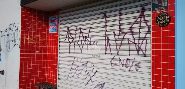 Loja / Salão / Ponto Comercial com 1 Quarto à venda, 128m² no Nossa Senhora de Fátima, Santa Maria