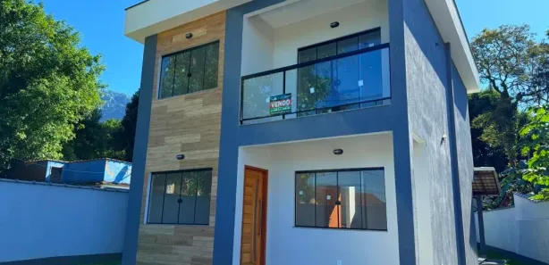 Casa com 4 Quartos para venda ou aluguel, 126m² no Centro, Guapimirim