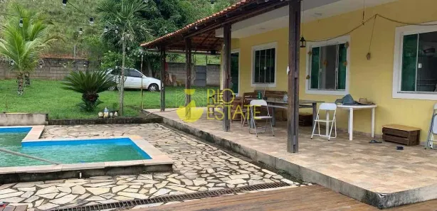 Fazenda / Sítio / Chácara com 3 Quartos à venda, 160m² no Nossa Senhora do Amparo, Barra Mansa