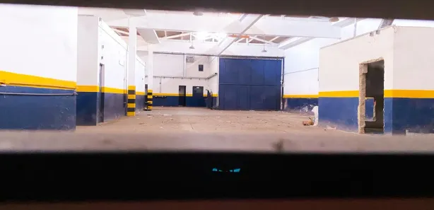 Galpão / Depósito / Armazém para venda ou aluguel, 800m² no Centro, Campos dos Goytacazes