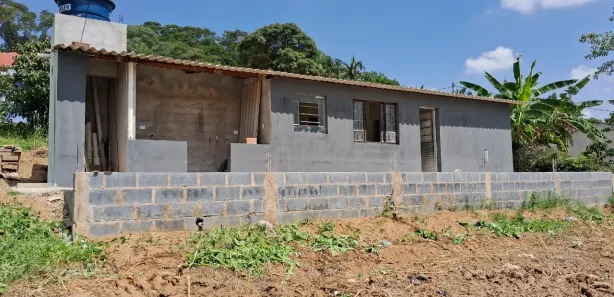 Fazenda / Sítio / Chácara com 3 Quartos à venda, 70m² no Ortizes, Piedade