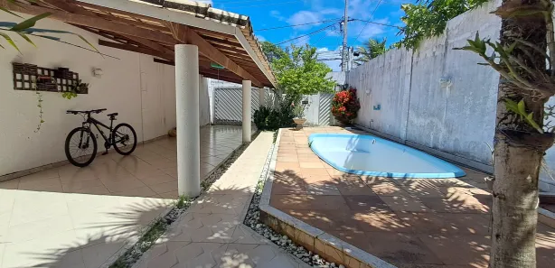 Sobrado com 3 Quartos à venda, 310m² no Buraquinho, Lauro de Freitas