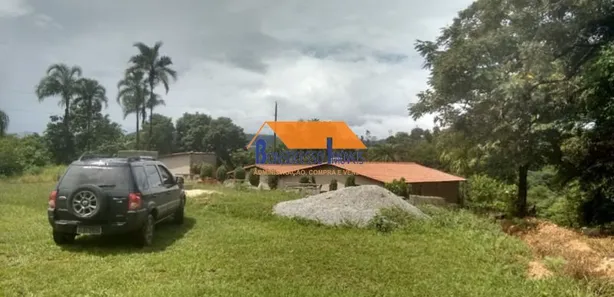 Fazenda / Sítio / Chácara com 4 Quartos à venda, 180m² no , São Joaquim de Bicas