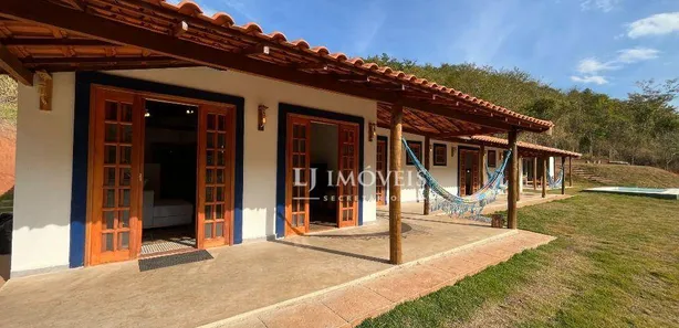 Casa de Condomínio com 3 Quartos à venda, 190m² no , Areal