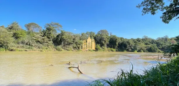 Fazenda / Sítio / Chácara com 3 Quartos à venda, 2000m² no , Esmeraldas