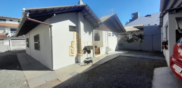 Casa com 3 Quartos à venda, 123m² no Meia Praia, Navegantes