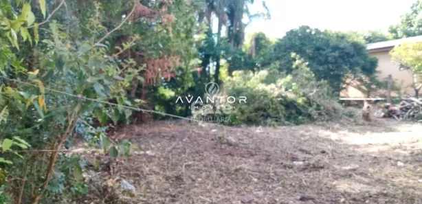 Terreno / Lote / Condomínio à venda, 300m² no Chácara das Flores, Santa Maria