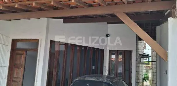 Casa com 4 Quartos à venda, 301m² no São José, Aracaju