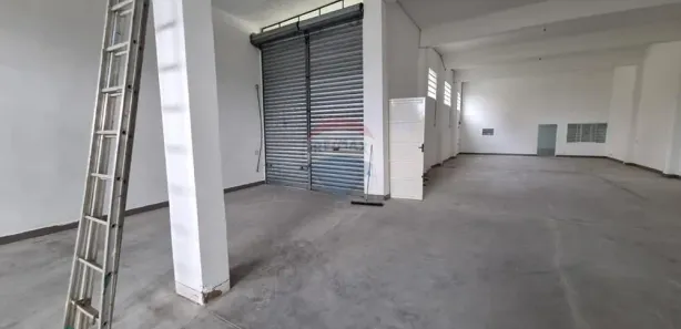 Galpão / Depósito / Armazém para alugar, 200m² no Santa Luzia, Bragança Paulista