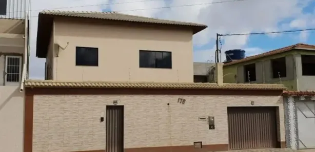 Sobrado com 5 Quartos à venda, 329m² no Patagônia, Vitória da Conquista
