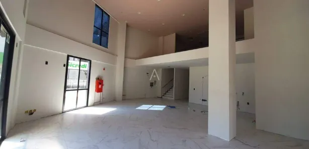 Conjunto Comercial / Sala para alugar, 192m² no Centro, Toledo