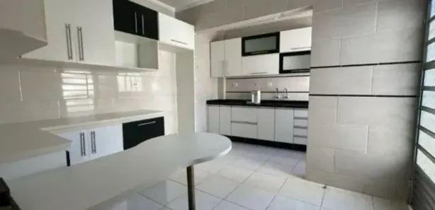 Casa com 2 Quartos à venda, 160m² no Jardim Maria Rosa, Taboão da Serra