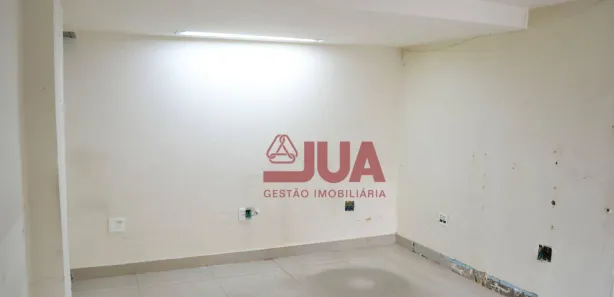 Loja / Salão / Ponto Comercial para alugar, 109m² no Centro, Belford Roxo
