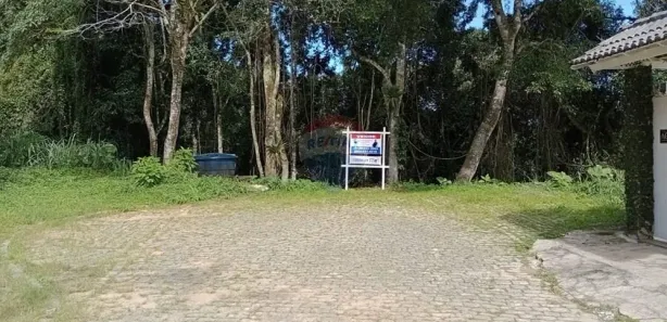 Terreno / Lote / Condomínio à venda, 375m² no Castelanea, Petrópolis