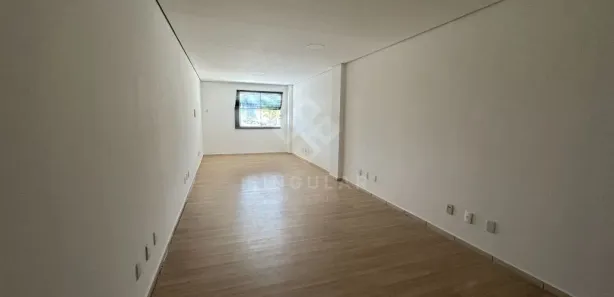 Conjunto Comercial / Sala para alugar, 31m² no Centro, Jaraguá do Sul