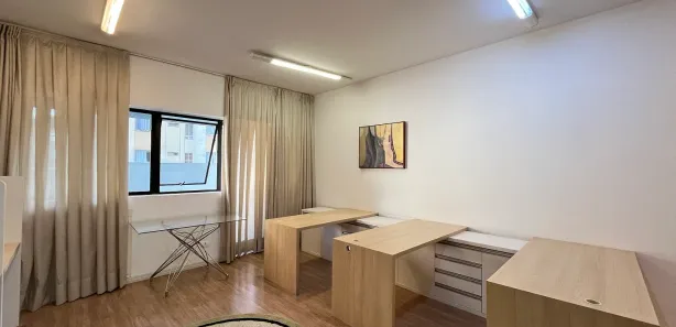 Conjunto Comercial / Sala para alugar, 37m² no Centro, Curitiba