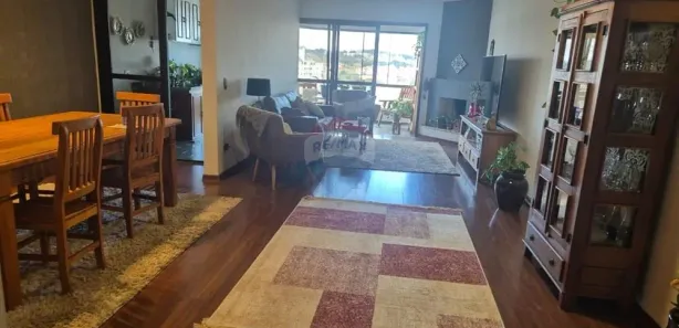 Apartamento com 3 Quartos para alugar, 185m² no Centro, Vinhedo