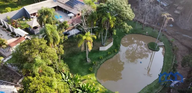 Fazenda / Sítio / Chácara com 4 Quartos à venda, 2100m² no , Mairinque