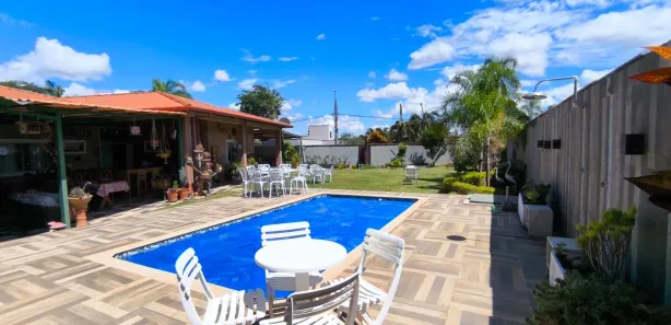 Casa de Condomínio com 5 Quartos à venda, 450m² no Região dos Lagos, Brasília