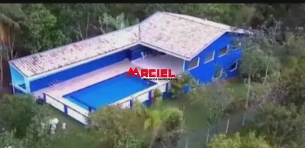 Fazenda / Sítio / Chácara com 4 Quartos para alugar, 510m² no Padre Marcelo, Caçapava