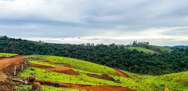Terreno / Lote / Condomínio à venda, 600m² no Vila Romanópolis, Ferraz de Vasconcelos