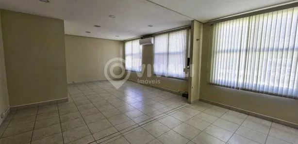 Conjunto Comercial / Sala para alugar, 70m² no Centro, Itatiba