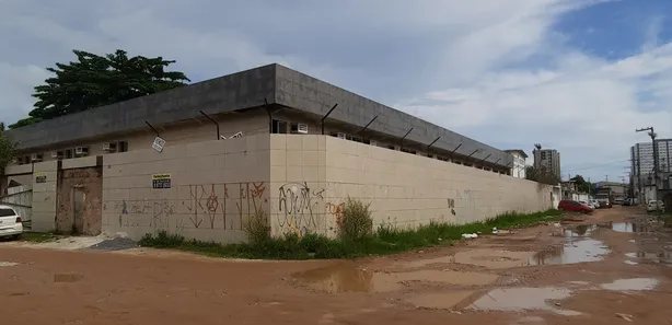 Hotel / Motel / Pousada com 33 Quartos à venda, 1924m² no Imbiribeira, Recife