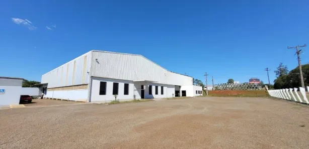 Galpão / Depósito / Armazém para alugar, 2500m² no Autódromo, Chapecó
