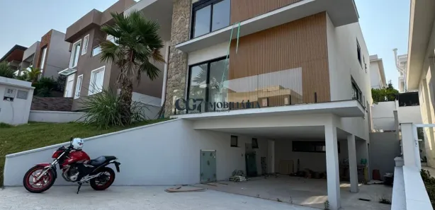 Sobrado com 4 Quartos para venda ou aluguel, 425m² no Tamboré, Santana de Parnaíba